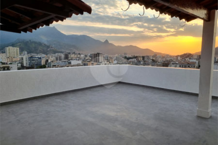 Cobertura à venda com 4 quartos, sendo 1 suíte, em Tijuca, Rio de Janeiro, RJ