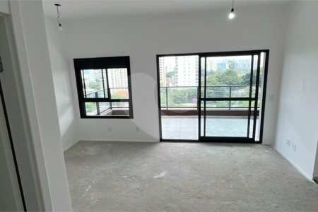 Apartamento à venda com 3 quartos, sendo 1 suíte, em Alto da Boa Vista, São Paulo, SP