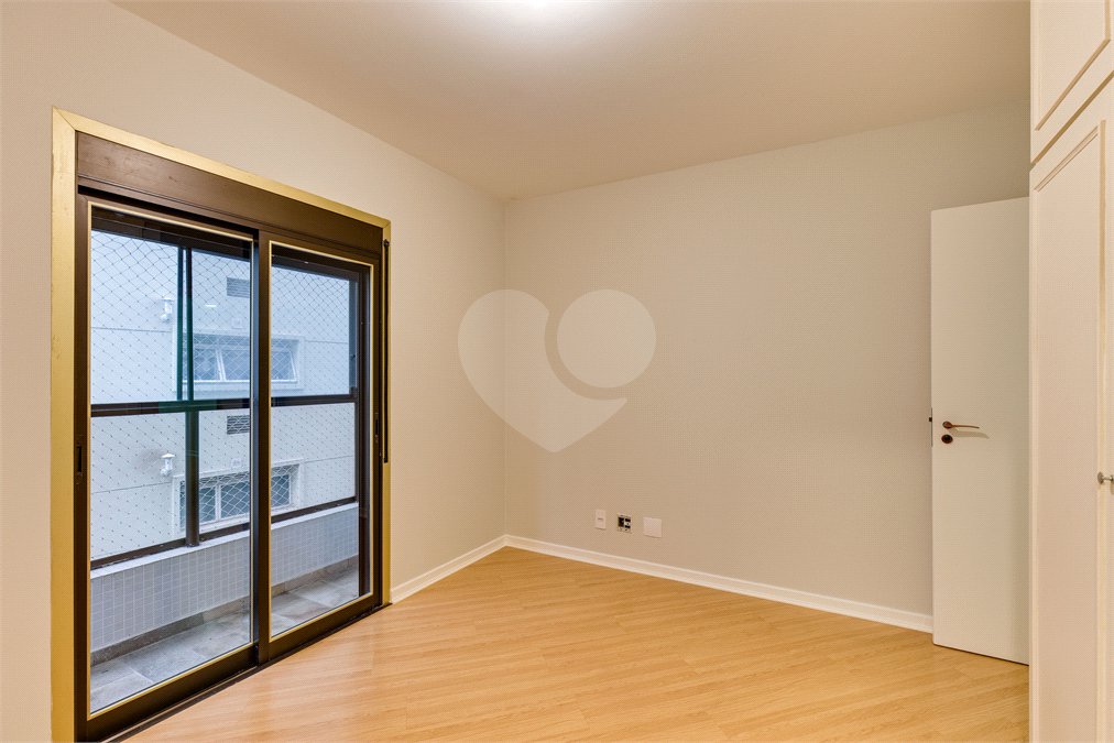 Apartamento à venda com 3 suítes em Granja Julieta, São Paulo, SP