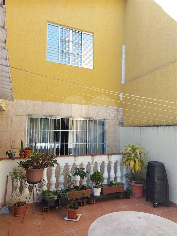 Sobrado à venda com 4 quartos, sendo 1 suíte,  em Vila Gustavo, São Paulo, SP