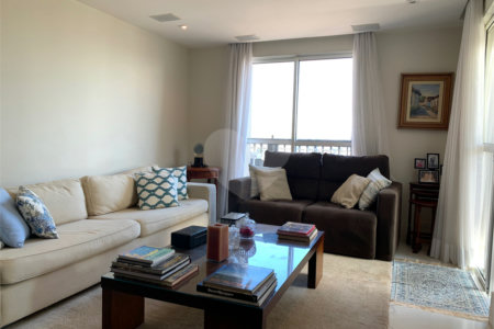 Apartamento à venda com 3 quartos, sendo 2 suítes, em Mooca, São Paulo, SP