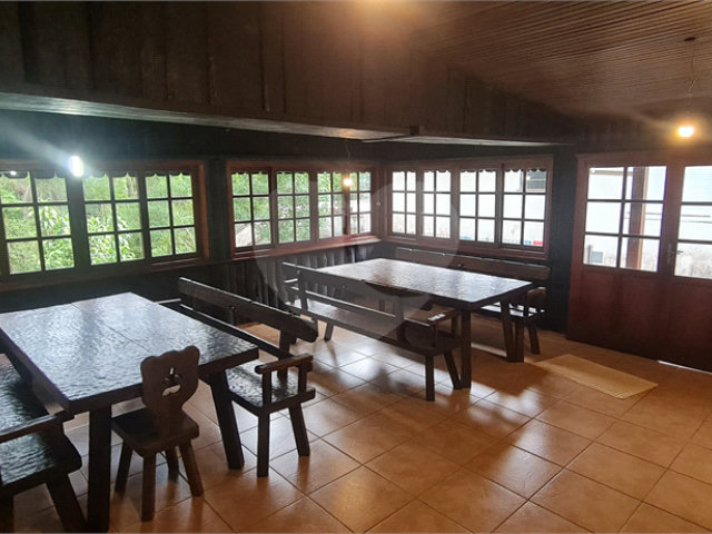 Casa à venda com 4 suítes no condomínio Jardim da Montanha I, Mairiporã - SP