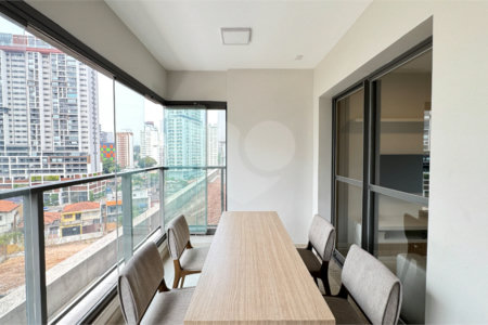 Apartamento à venda com 2 quartos, sendo 1 suíte,  em Brooklin, São Paulo, SP