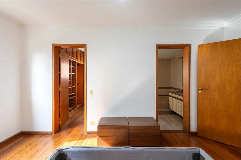 Apartamento à venda com 4 quartos, sendo 3 suítes, em Jardim Monte Kemel, São Paulo, SP