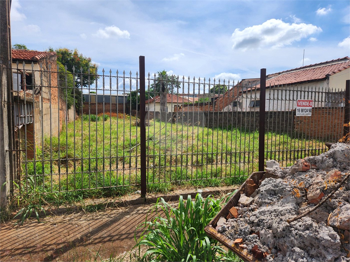 Terreno à venda em Jardim Quitandinha, Araraquara, SP