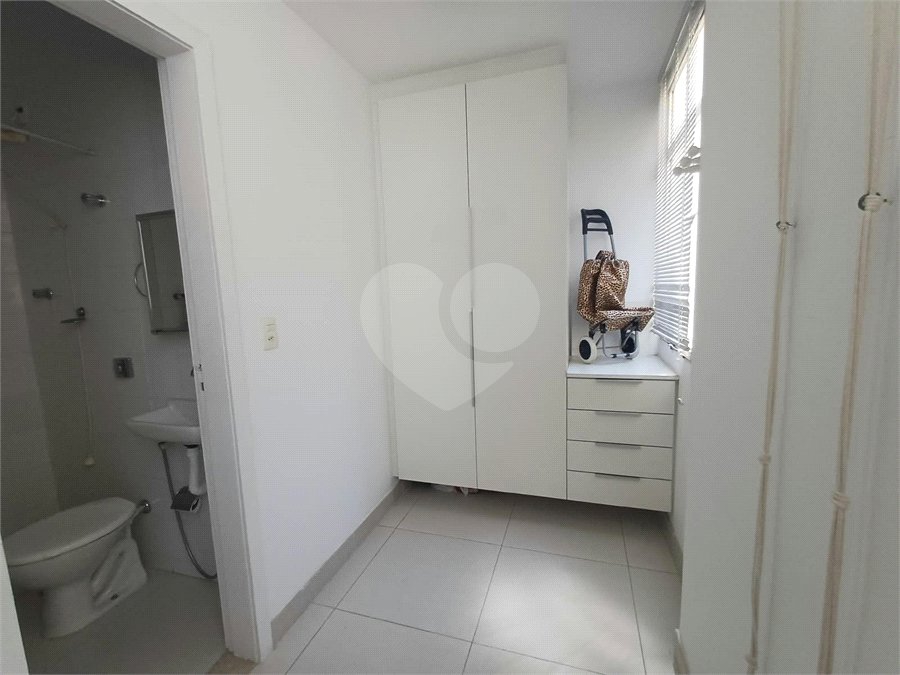 Apartamento à venda com 3 quartos, sendo 1 suíte,  em Lagoa, Rio de Janeiro, RJ