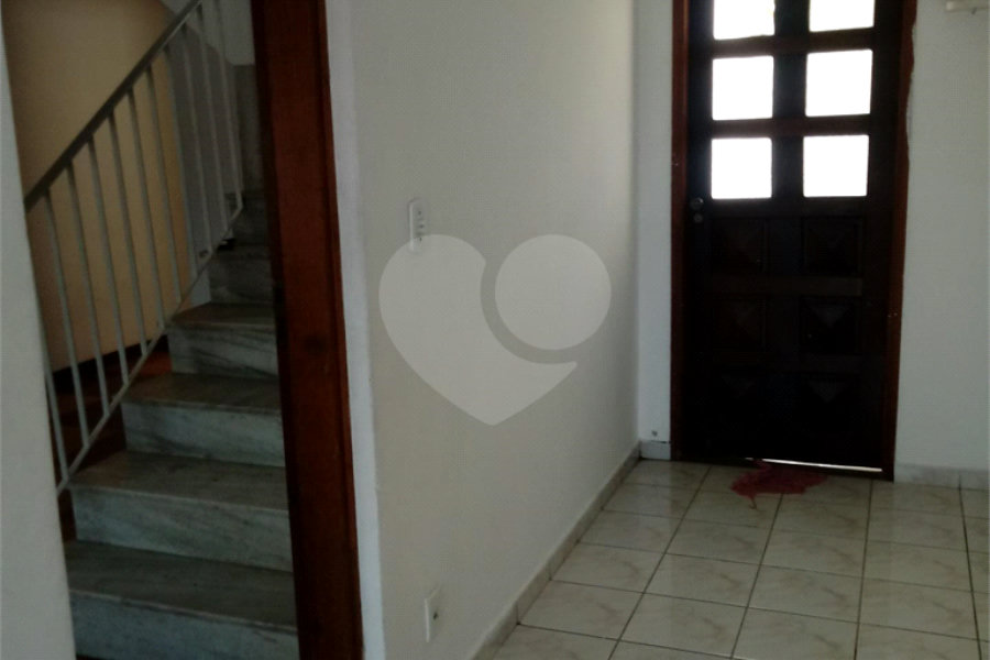Sobrado à venda com 3 quartos, sendo 1 suíte, em Tremembé, São Paulo, SP