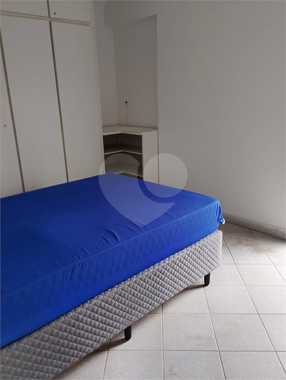 Apartamento à venda com 3 quartos, sendo 1 suíte,  em Enseada, Guarujá, SP