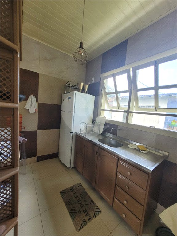 Casa à venda com 4 quartos, sendo 2 suítes, no Centro, Santa Cruz Cabrália, BA