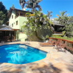 Casa à venda com 4 quartos, sendo 3 suítes, no condomínio Sausalito, Mairiporã - SP