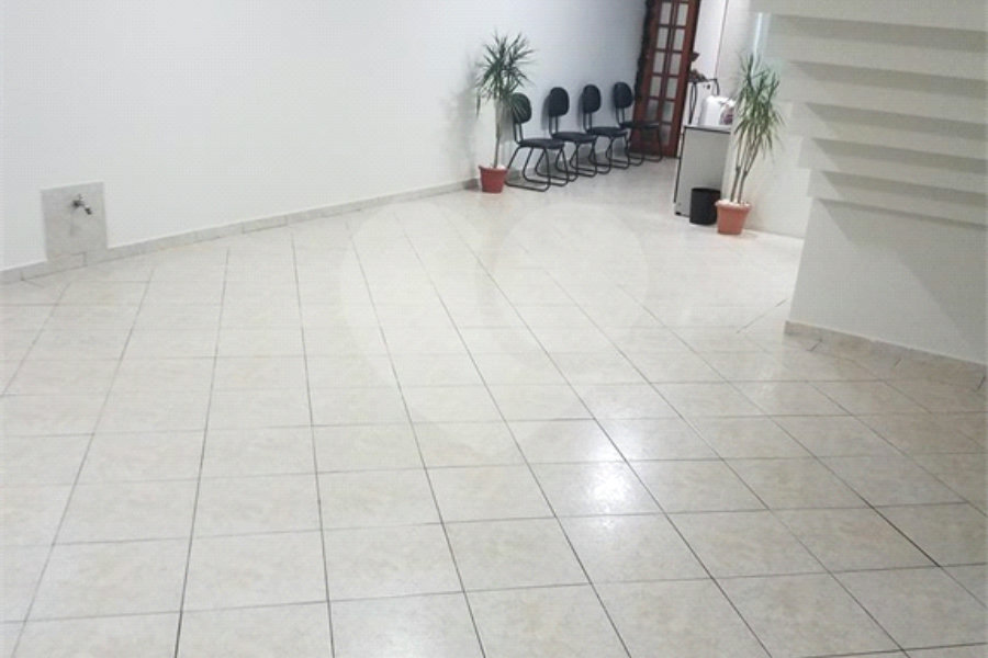 Sobrado à venda com 3 quartos em Tremembé, São Paulo, SP
