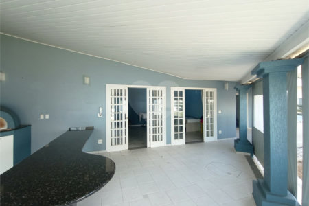 Casa à venda com 3 suítes em Vila Nastri, Itapetininga, SP