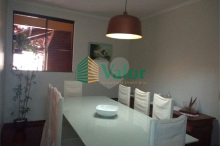 Sobrado á venda no Residencial Jardim Brasil