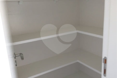 Apartamento à venda com 2 suítes em Lapa, São Paulo, SP