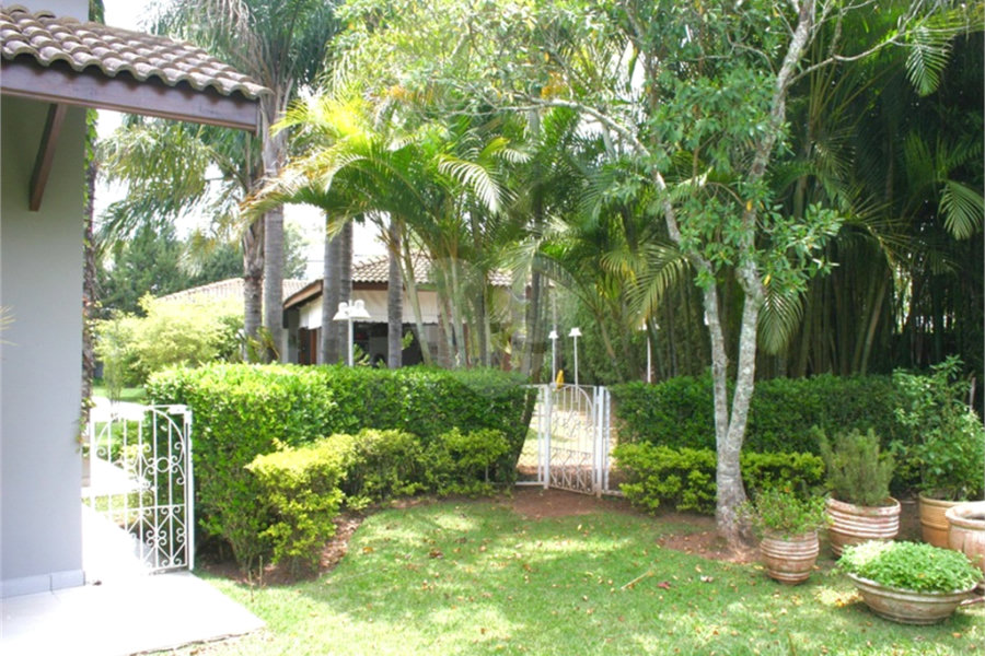 Casa à venda com 5 suítes no condomínio Suíça da Cantareira, Mairiporã - SP