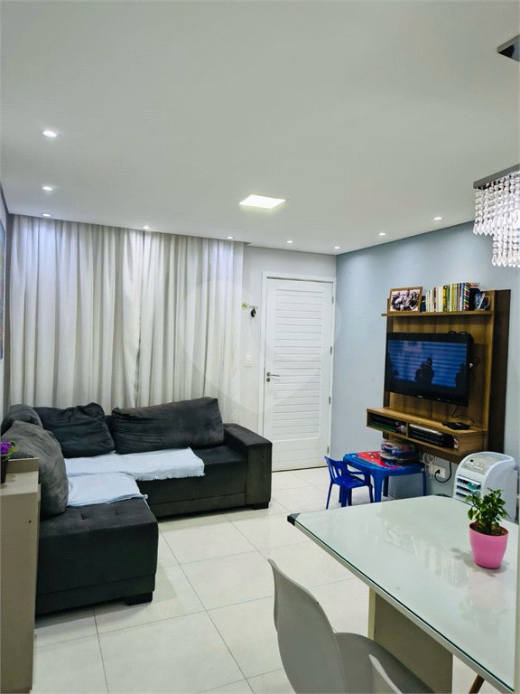 Casa à venda com 2 quartos no condomínio Residencial Flamboyant, Sorocaba - SP