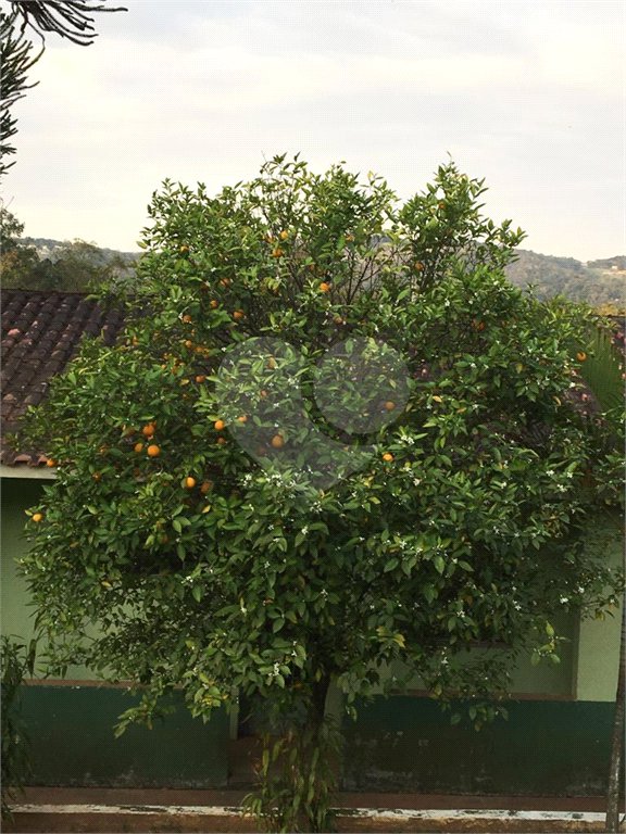 Casa à venda com 5 quartos, sendo 1 suíte, em Portal das Acácias, Santana de Parnaíba, SP
