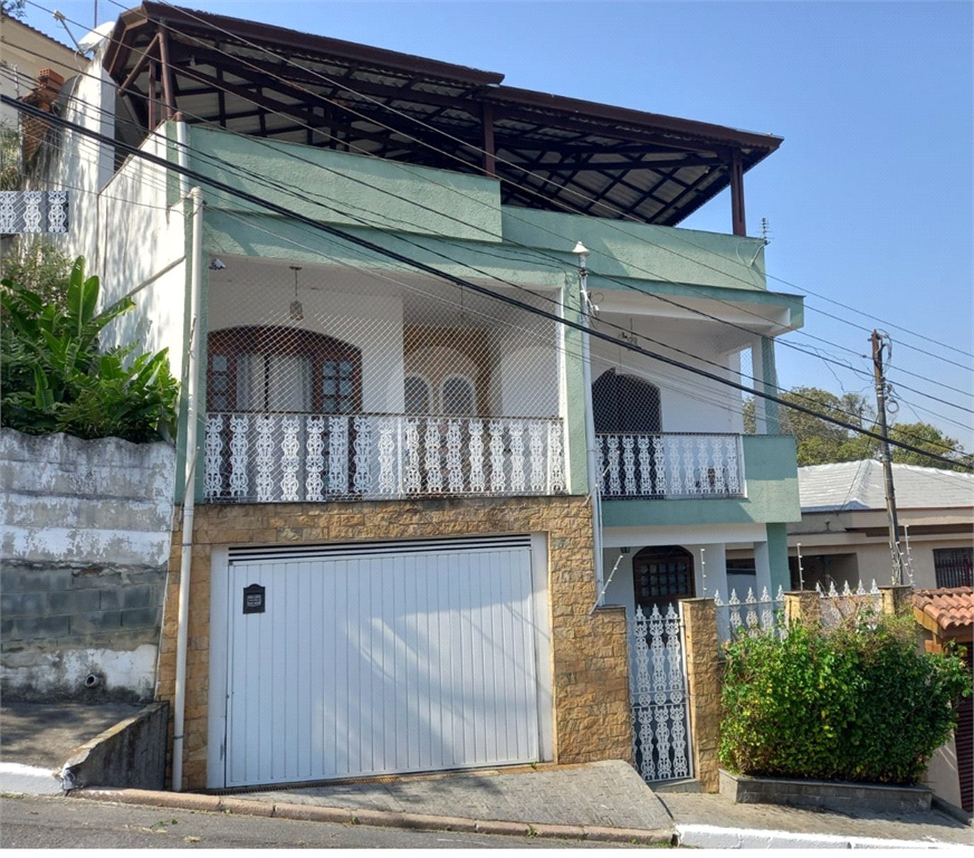 Sobrado à venda com 3 quartos, sendo 1 suíte, em Horto, São Paulo, SP