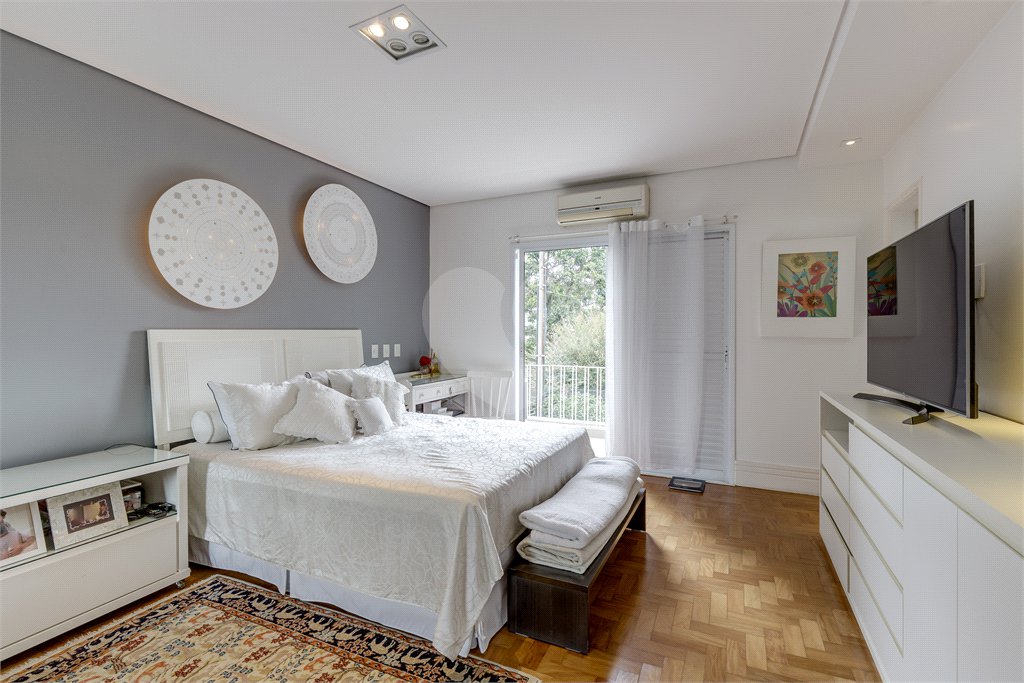 Casa de Vila à venda com 3 quartos, sendo 2 suítes, em Brooklin Velho, São Paulo, SP
