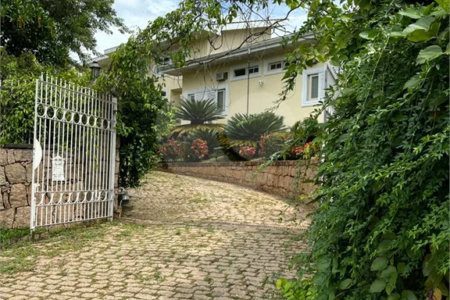 Casa à venda com 6 quartos, sendo 3 suítes, em Chácara Malota, Jundiaí, SP