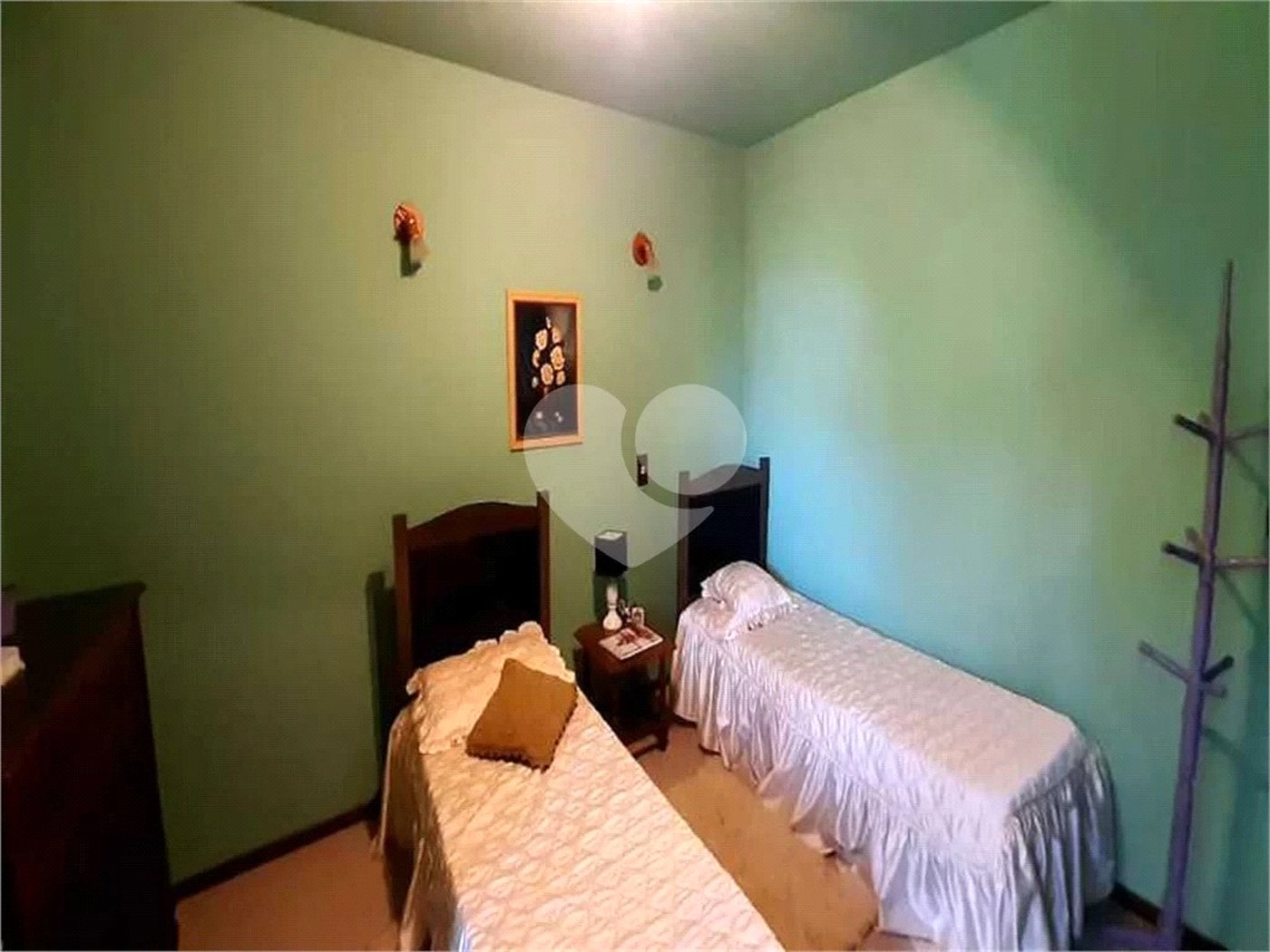 Casa Térrea à venda com 5 quartos, sendo 4 suítes, em Serra da Cantareira, Mairiporã, SP