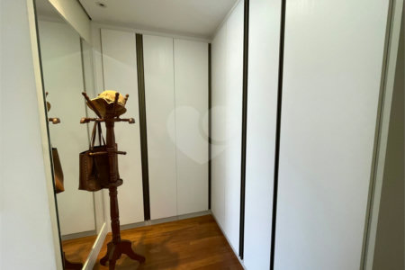 Apartamento à venda com 4 quartos, sendo 3 suítes, em Perdizes, São Paulo, SP