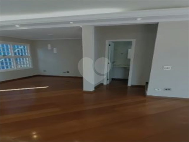 Casa à venda com 4 quartos, sendo 2 suítes,  no condomínio Res Jardim Itatinga, São Paulo - SP