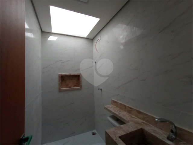 Sobrado à venda com 3 quartos, sendo 1 suíte,  em Campo Grande, São Paulo, SP