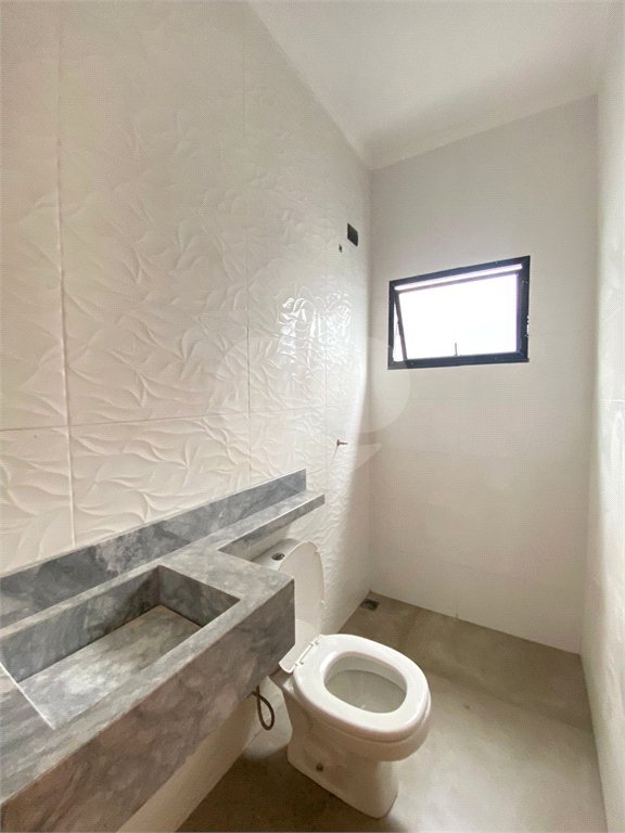 Casa à venda com 3 quartos, sendo 1 suíte, em Jardim do Lago, Atibaia, SP