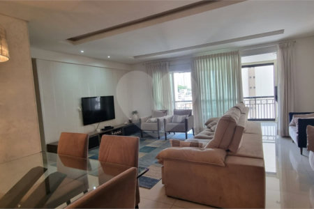 Apartamento à venda com 3 suítes em Santa Teresinha, São Paulo, SP