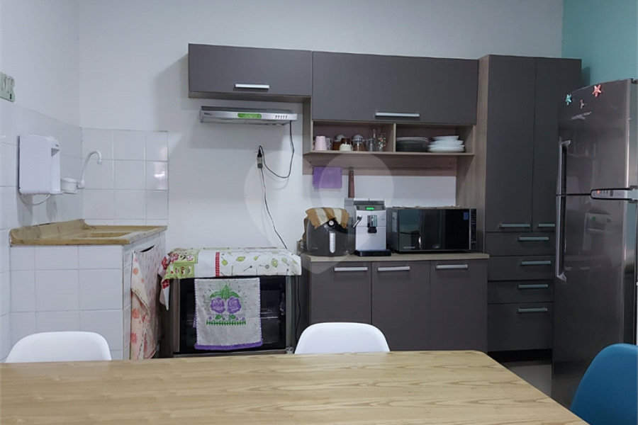 Terreno à venda com 5 quartos, sendo 1 suíte,  em Vila Gustavo, São Paulo, SP
