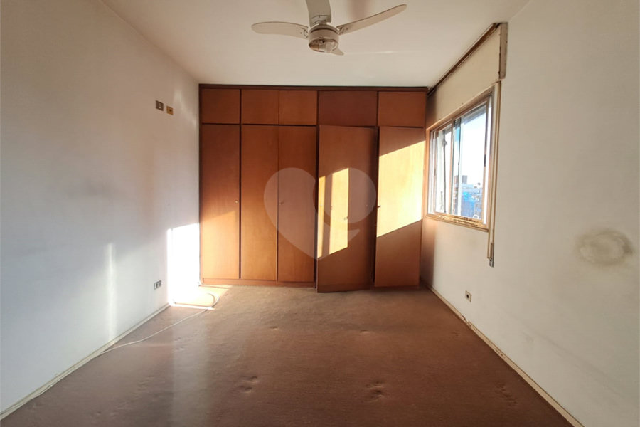 Apartamento à venda com 3 quartos, sendo 1 suíte,  em Paraíso, São Paulo, SP