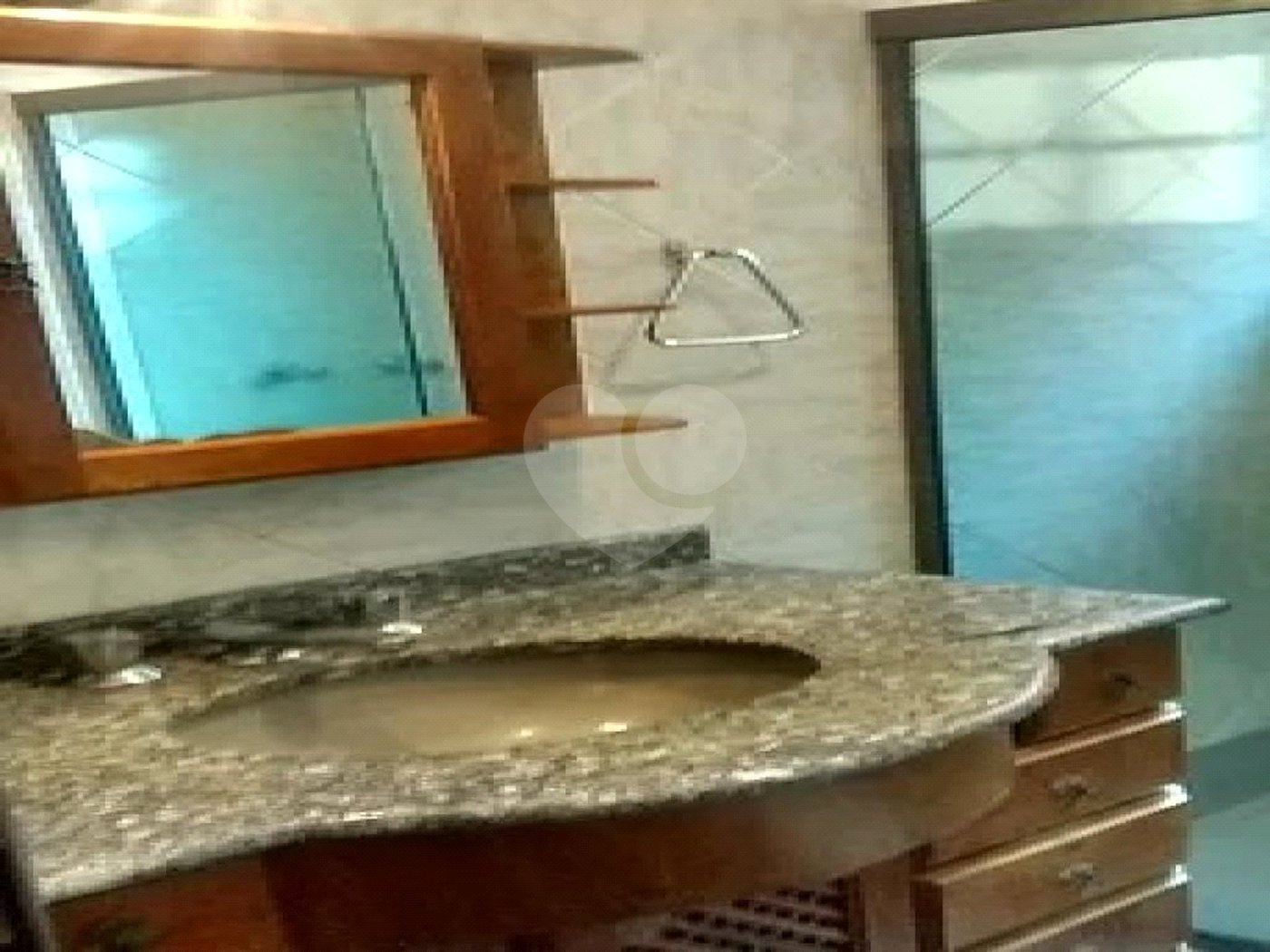 Casa à venda com 3 quartos, sendo 1 suíte,  em Vila Campesina, Osasco, SP