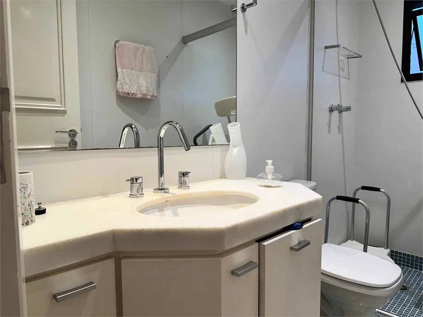 Apartamento à venda com 4 quartos, sendo 3 suítes, em Vila Andrade, São Paulo, SP