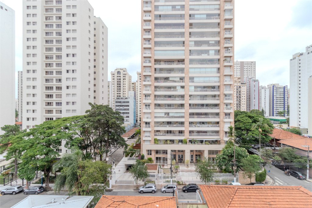 Apartamento à venda com 3 suítes em Brooklin, São Paulo, SP