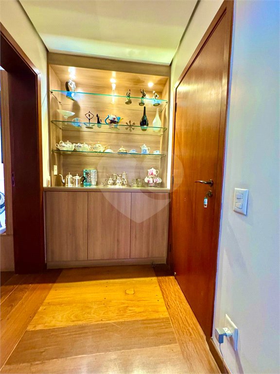 Apartamento à venda com 4 suítes em Vila Suzana, São Paulo, SP