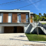 Casa à venda com 3 suítes no condomínio Villa D' Oro, Vinhedo - SP