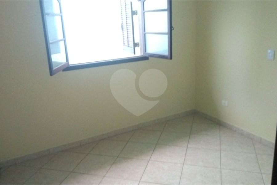 Casa à venda com 3 quartos, sendo 1 suíte, no condomínio São Marcos, São Paulo - SP