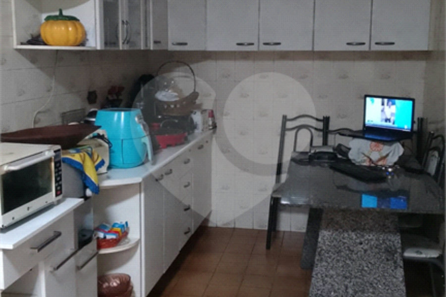 Sobrado à venda com 3 quartos, sendo 1 suíte, em Parque Novo Mundo, São Paulo, SP