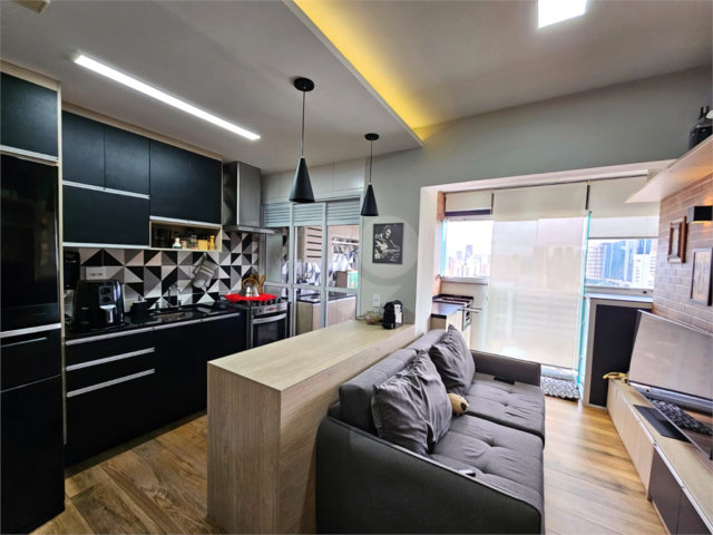 Apartamento à venda com 2 quartos, sendo 1 suíte,  em Chácara Santo Antônio (zona Sul), São Paulo, SP