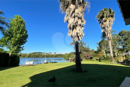 Casa à venda com 5 suítes no condomínio Fazenda Lago Azul, Araçoiaba da Serra - SP