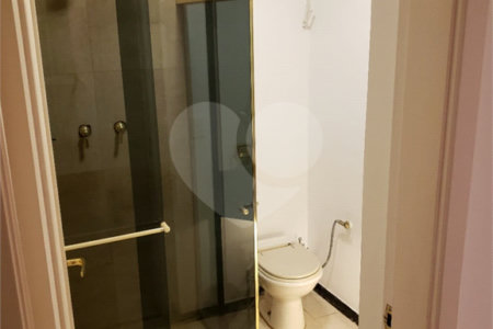 Apartamento à venda com 3 quartos, sendo 1 suíte, em Cerqueira César, São Paulo, SP