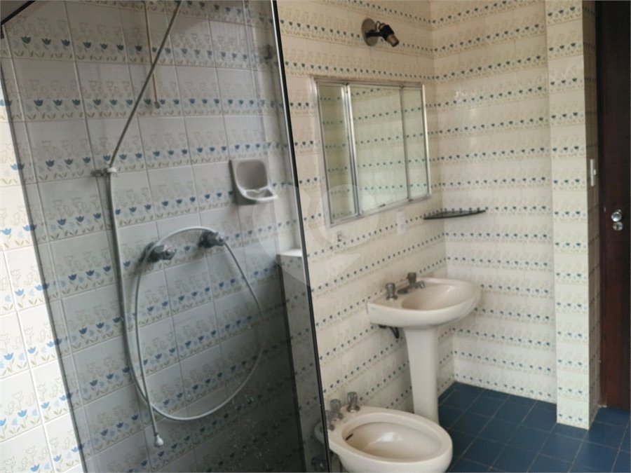 Sobrado à venda com 4 quartos, sendo 2 suítes, em Interlagos, São Paulo, SP