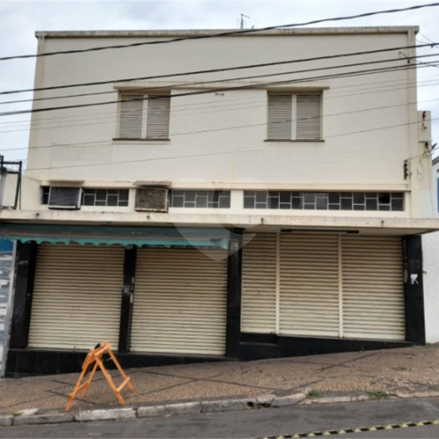Prédio Comercial na Av. São Carlos - Excelente Oportunidade no Centro da Cidade
