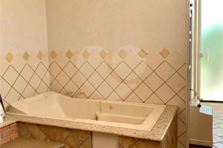 Sobrado à venda com 3 suítes em Vila Velosa, Araraquara, SP