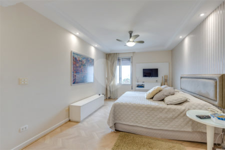 Apartamento à venda com 4 suítes em Jardim Marajoara, São Paulo, SP