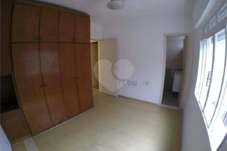 Sobrado à venda com 3 quartos, sendo 1 suíte,  em Planalto Paulista, São Paulo, SP