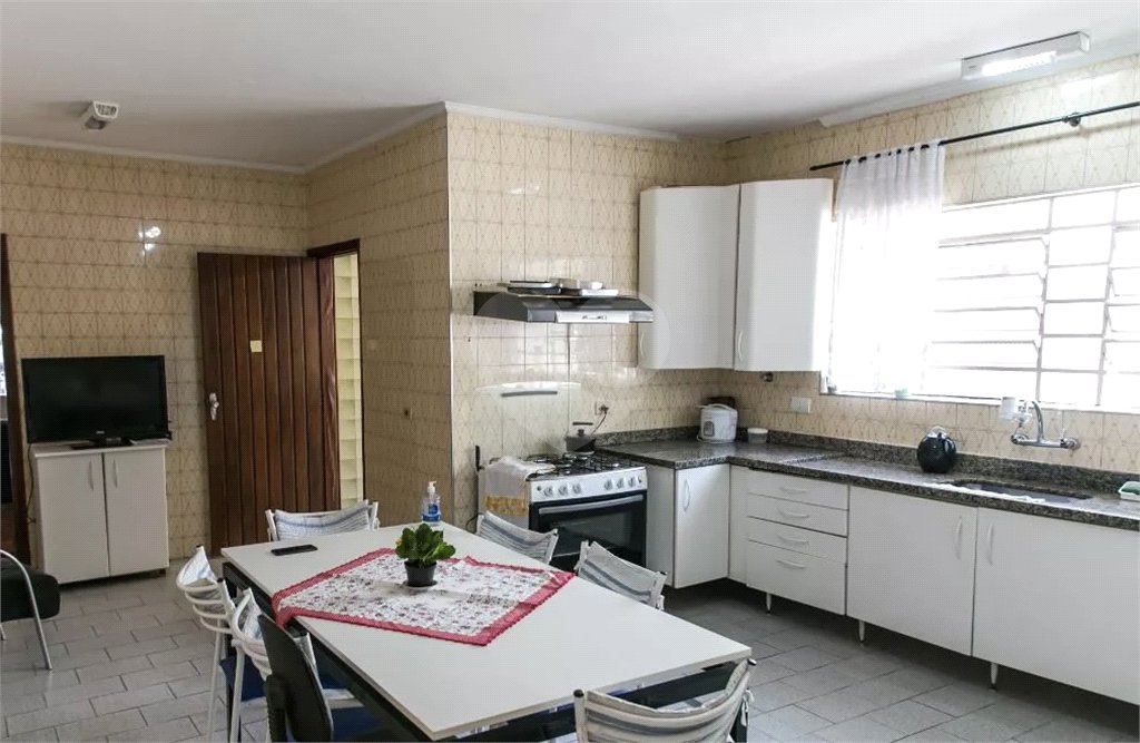 Casa Térrea à venda com 4 quartos, sendo 1 suíte, em Vila Gustavo, São Paulo, SP