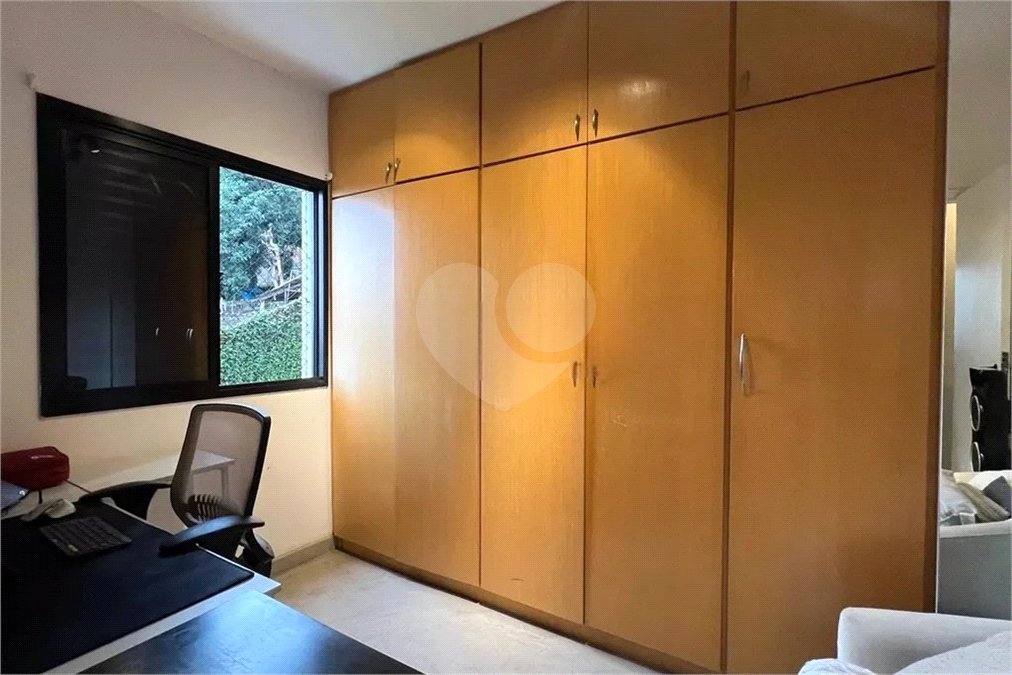 Apartamento à venda com 3 quartos, sendo 1 suíte, em Vila Madalena, São Paulo, SP
