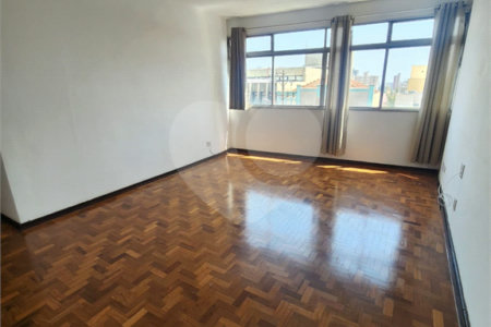 Apartamento no Edifício São Carlos